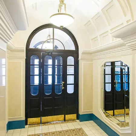 Rigaapartment Gertruda Apartments & Restaurant Апарт-отель Рига